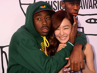 sumieisimblr:   deepthoughtsbykanyewest:  Tyler the Creator shielding Girls Generation member Tiffan