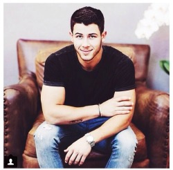 nickjonasmusicnews:  Via favecelebz on IG 