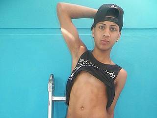 This young gay latin twink is on live showing porn pictures