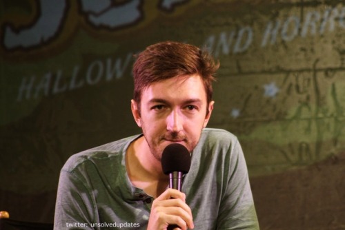 yaboybergara:  Shane Madej at Midsummer Scream 2018 on July 28th, 2018. Photos by unsolvedupdates on twitter [Credits: x, x, x]. Posted with permission, do NOT repost.