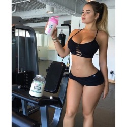 Anastasia Kvitko Is So Luscious