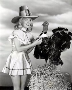 chumloadio: Barbara Bates Happy Thanksgiving 