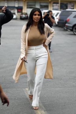 kuwkimye:   Kim arriving at the “Jenner