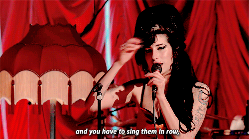 amyjdewinehouse:Amy Winehouse live at the Porchester Hall