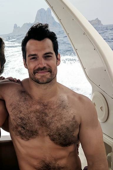 hotfamousmen:  Henry Cavill