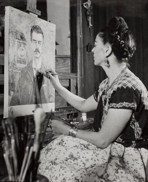 nostalgia-gallery: Frida Kahlo painting portrait adult photos