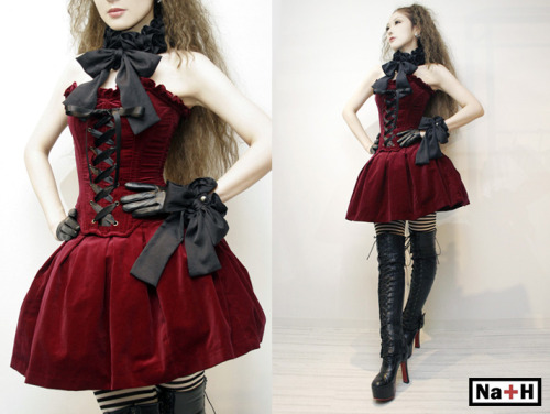 xtoxictears:  naplushkobe:  2014-15 A/W “FairyTale” オフィシャルコーディネート/着用写真  Want all. 