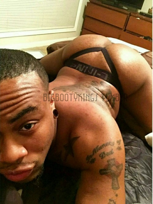 bbootyk: NEW ANONYMOUS SUBMISSION:-for more ass FOLLOW WWW.BIGBOOTYKINGS.TUMBLR.COM-