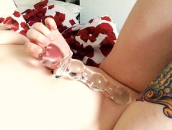 peachesnscreeeams:  I love glass toys | CB