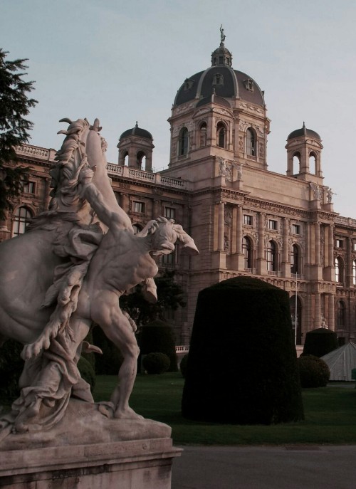 ghostlywriterr: Natural History Museum. Austria