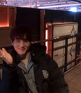 d6net:bby what are u doing ;;