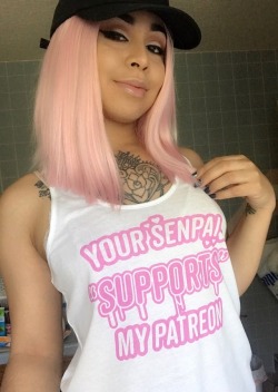ashprincessmidna:  New shirt. I love when other senpai’s notice me. I’d love to have one of my own.