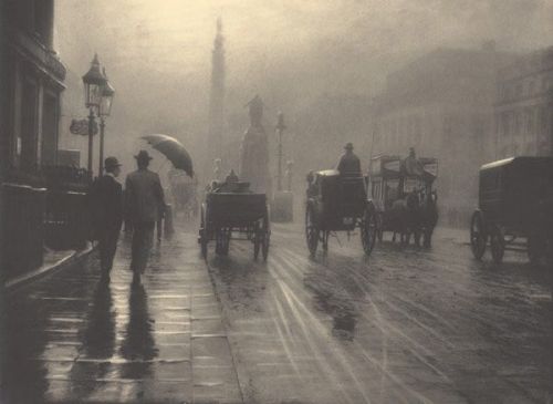 historicaltimes:Atmospheric photograph of Waterloo Place, London in 1899