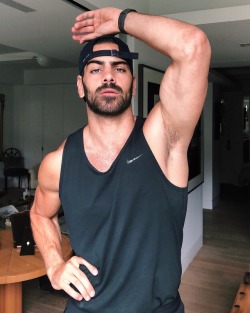 nyledimarco:  So ready for Europe!