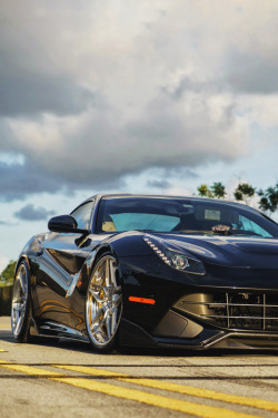 Track Spec F12 | Photographer © | IG | AOI