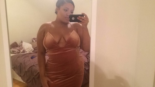 kisscheekzhere:  endowe:  bgad  Isn’t she lovely 😍😫