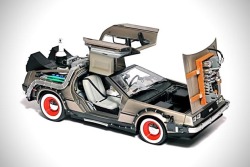 brain-food:  500GB DeLorean Time Machine