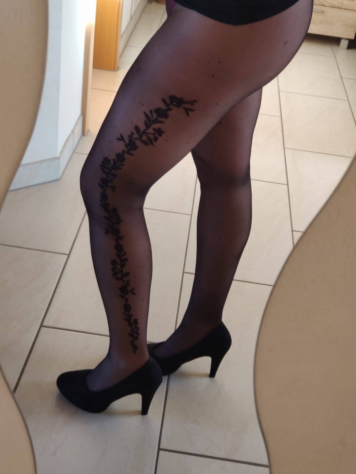 hotwife999-deactivated20210120: