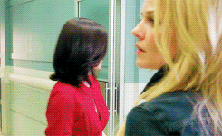 thelukeskywalkers:captain swan in ‘kansas’