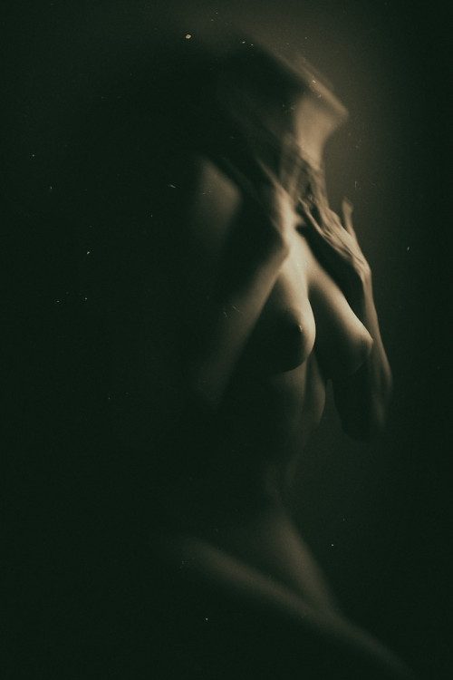 photoduality:  http://www.redbubble.com/people/photomkd/works/23177355 