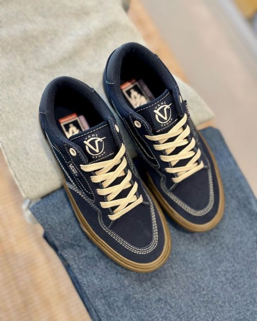 Vans Rowan “Dress Blues/Dark Gum”