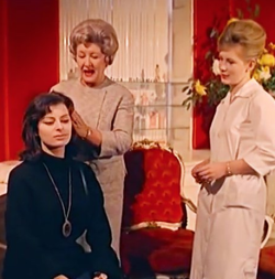 papermagazine:  This 1963 teen beatnik makeover film is hilarious. 