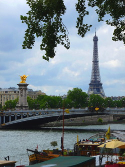 breathtakingdestinations:   Eiffel Tower