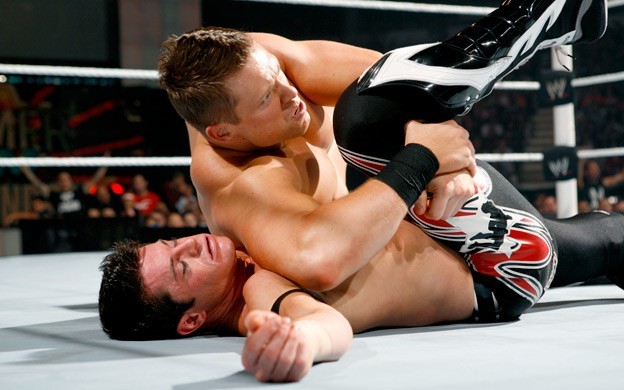 stephluvzrasslin:  The Miz..so hot…