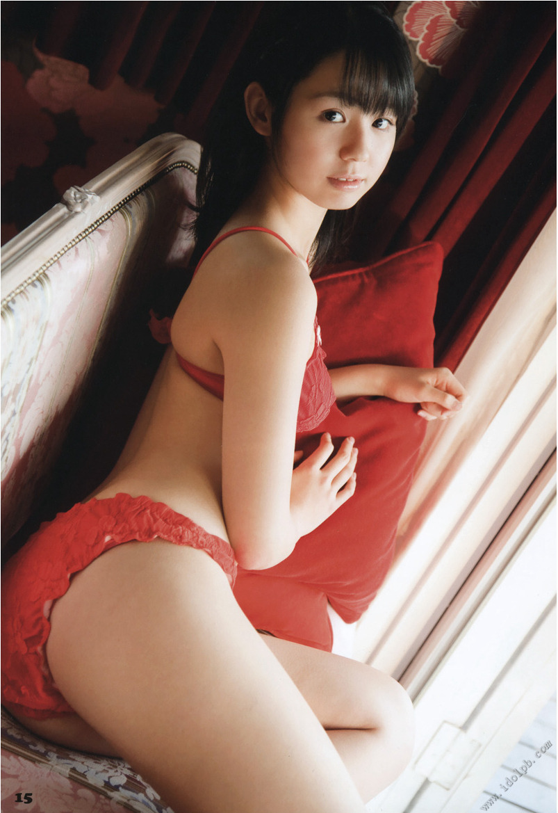kawaiileg:  小池里奈｜美脚・脚フェチTumblr