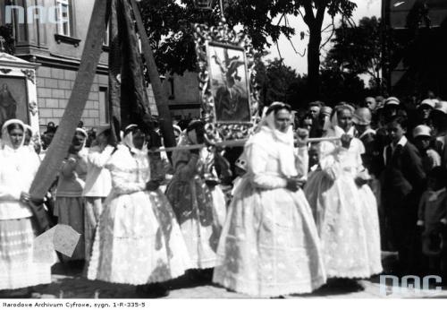 lamus-dworski:Photos of religious processions on the day of Corpus Christi, various cities and towns