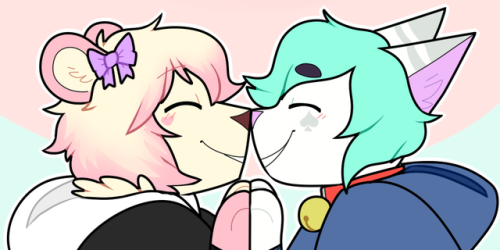 qtipps:two cute lovelies !  c:
