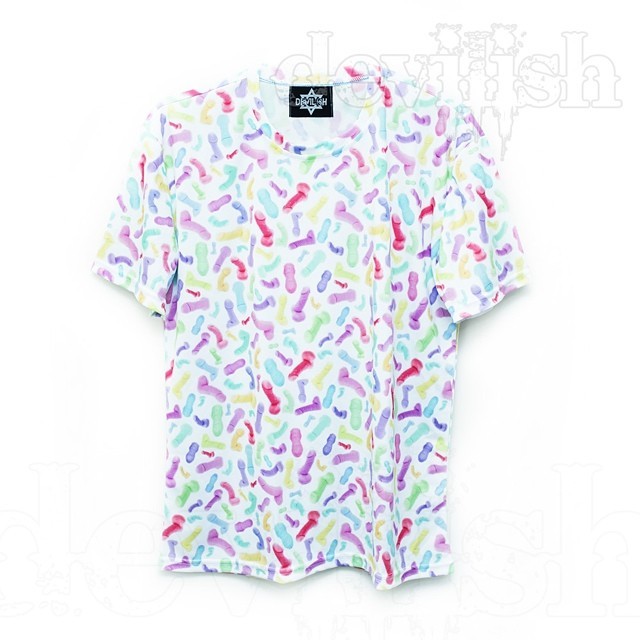 devil666ish:
“ devil666ish:
“ Color fantasy T-shirt#punk#colorful#sex#tshirt#fantasy#devil666ish#avantgardejapan#devilish
”
http://devil666ish.storenvy.com/products/8934102-color-fantasy-t-shirt
”
This is the Devilish t-shirt Franky is wearing in our...