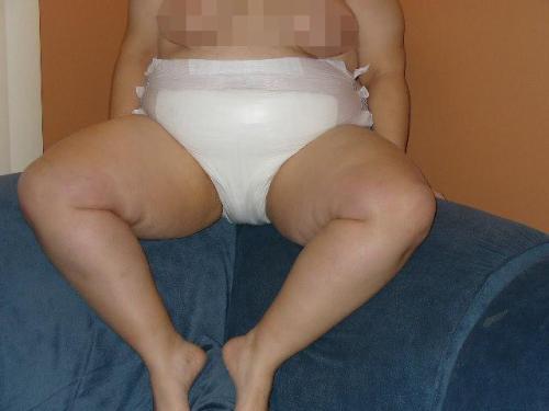 izzydl77: Zazou in diapers Source : Torrent