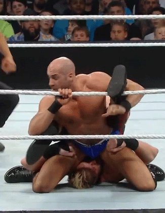 hotwweguys:  I want that Cesaro puts his dick in my face like that NOW !