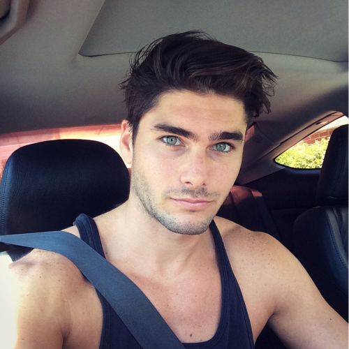 brotasticbro:  Instagram user @charliem015 http://ift.tt/1JS0UGU