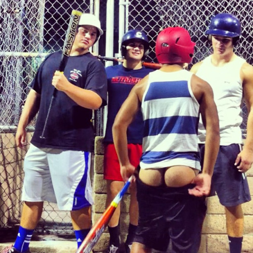 musclegalore:  powerbottomboys:  thank you   That butt is so big and delicious! ass