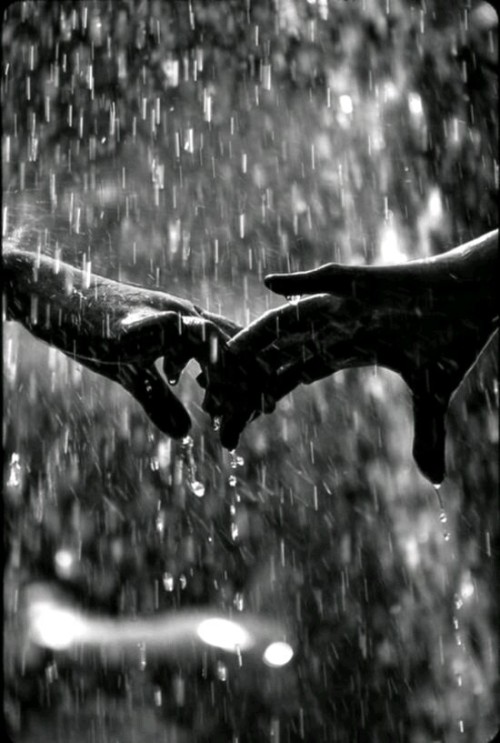 Dance with me in the storm!