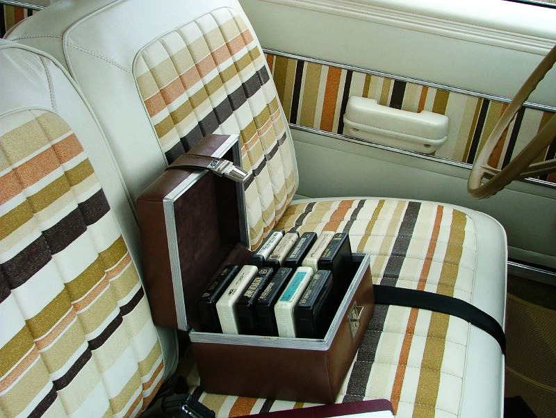 midcenturymodernfreak:  Ready for the Roadtrip - Via