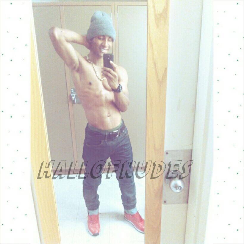 hallofnudes:  He say it’s 8 inches 😭😭😭 Hit this DL dude up y’all  His
