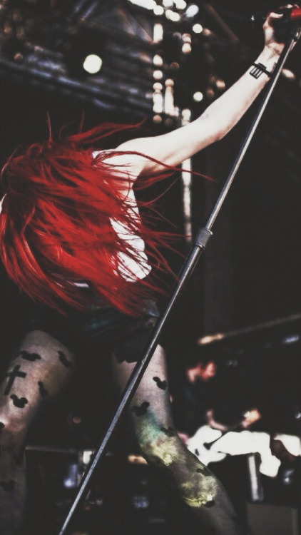 psychoscreen:  P S Y C H O S C R E E N ⠀HAYLEY WILLIAMS - like or reblog if you save. 