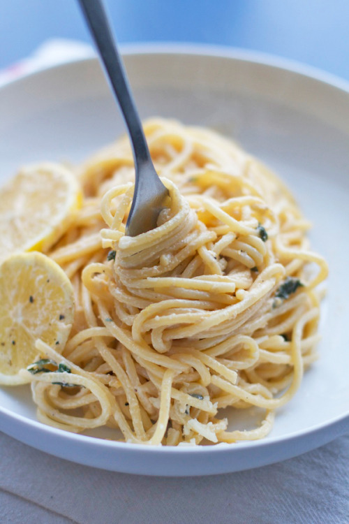 prettypasta:Lemon Basil Spaghetti