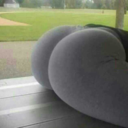 For the love of thicc women..