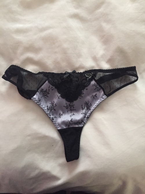 So here are the panties I will be wearing all week for @girlpisslover16