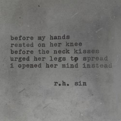 rhsin:  #rhsin #poetsofig #poetrycommunity