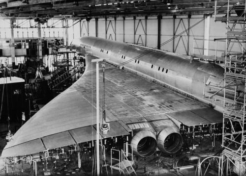 vintageeveryday:Manufacturing Concorde, the world’s first supersonic passenger jet.