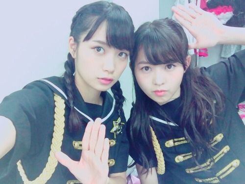 深川麻衣伊藤万理華