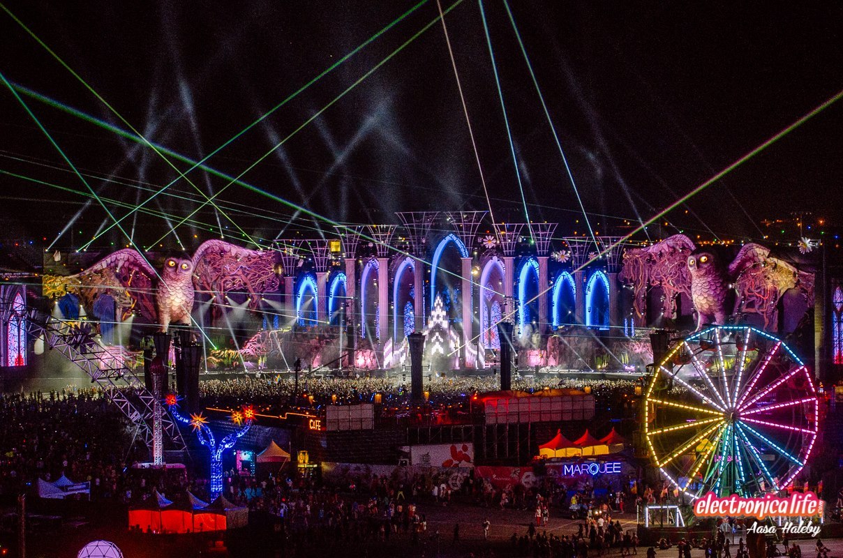 shogunofyellow:  Electric Daisy Carnival: Las Vegas (2014) 