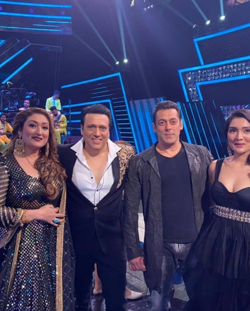 “★ Salman Khan with Govinda and his family at Indian Pro Music League!
”
-February 26, 2021