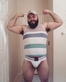 sleepycub34:  wontonsupe:Shirts too Small