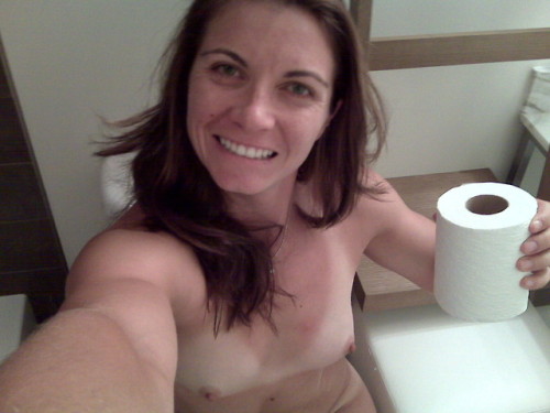 bitch-milf-pick: Name: KimberlyPics: 32Looking for: Men/WomenFree sign-up:  Yes. Link to profile: Click Here  